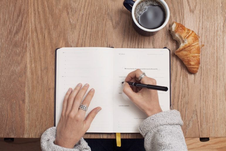 The Best AI Writing Tools in 2025 (With Usage Rules)