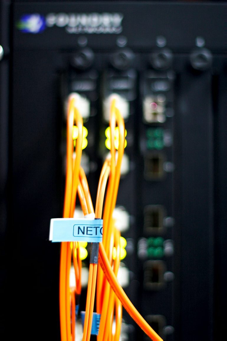 Namecheap vs. Cloudflare: Transfer Speed & Support Quality