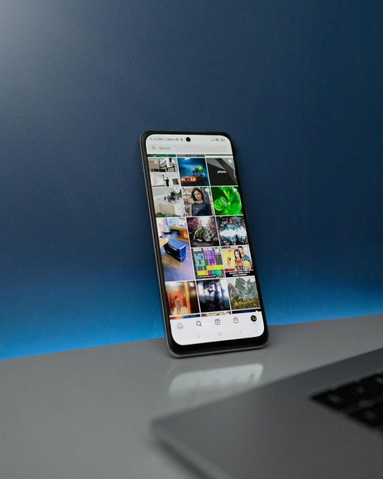 What are the different ad formats available for video ads through the TikTok Ads API?