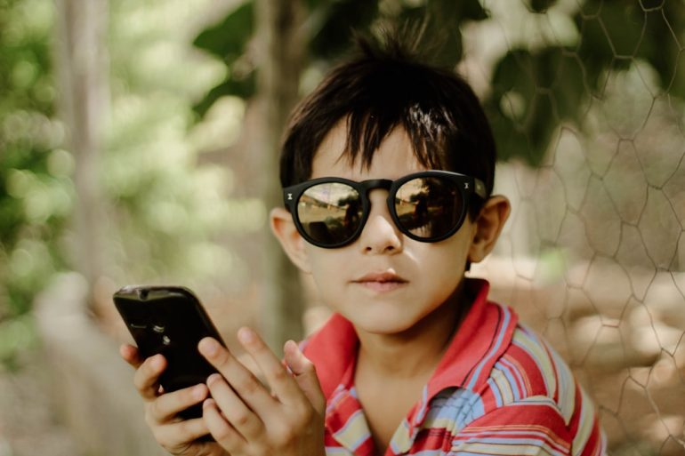 Best Spy Apps for iPhone Users: Top Choices in 2025