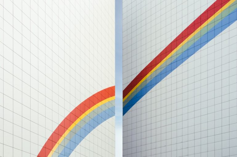 Using Data Analytics to Improve User Experience (UX) in Mobile Apps