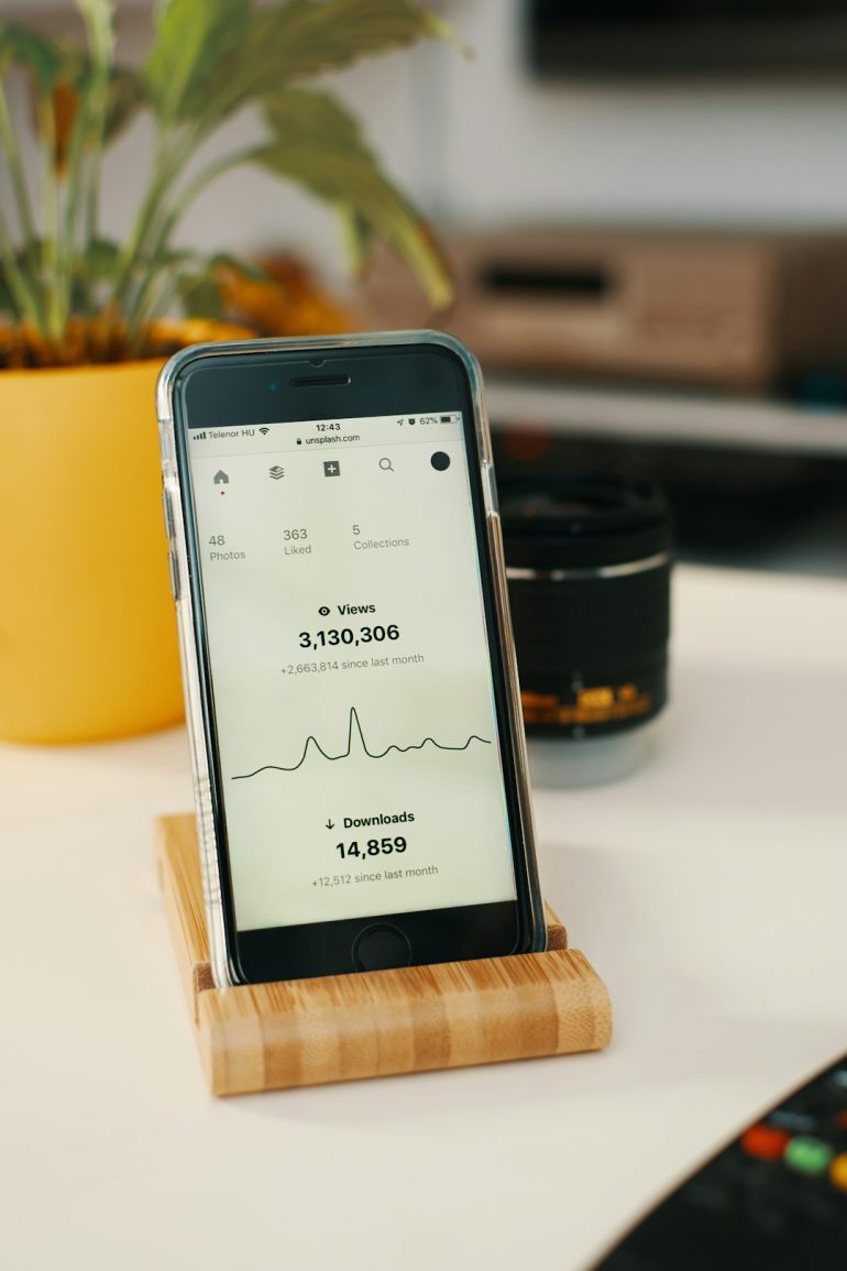 SoundCloud to MP3 on Mobile vs Desktop: Key Differences
