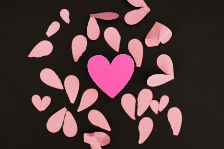 How to Change Instagram Theme to Love on PC