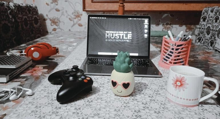 Is Roblox Account Manager Safe in 2025? What Reddit Users Say — Risk, Benefits & Real-World Verdict