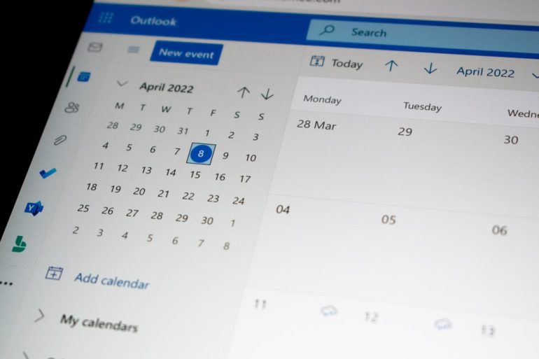 How to Change Time Zone in Outlook